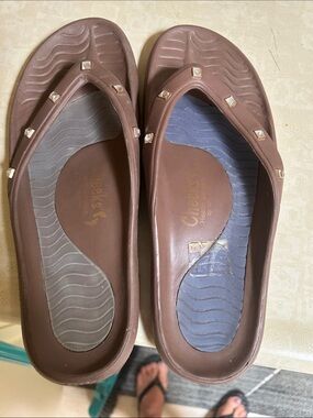 Comfort Slip-On Sandal - Brown